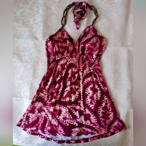 Guess Halter top - back tie w/wood beeds, padded bra & elastic waist